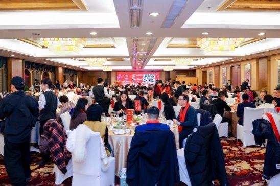 万马归朝・德聚同心——北京德阳企业商会2026马年迎春年会温情落幕(图11) 万马归朝・德聚同心——北京德阳企业商会2026马年迎春年会温情落幕(图11)