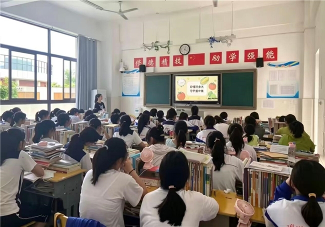 青春三下乡  珍惜好食光  守护盘中粮 惜粮宣讲进校园